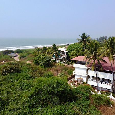 Shanu'S Seaside Inn - A Guesthouse, 100 Metres To Candolim Beach 外观 照片