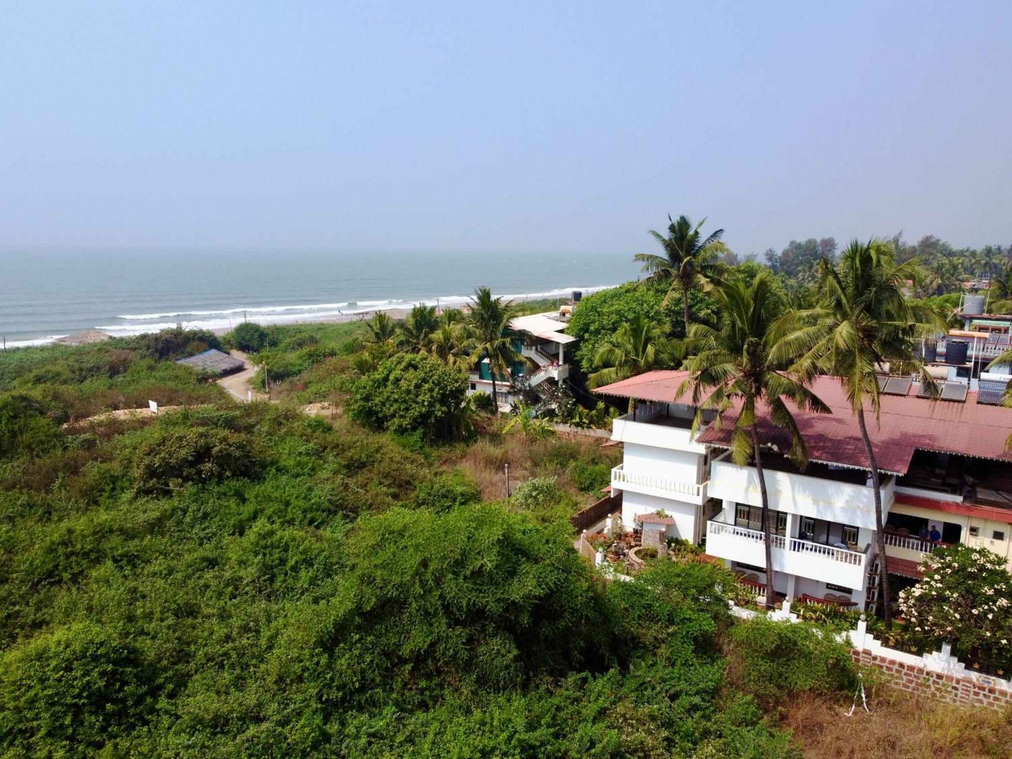 Shanu'S Seaside Inn - A Guesthouse, 100 Metres To Candolim Beach 外观 照片